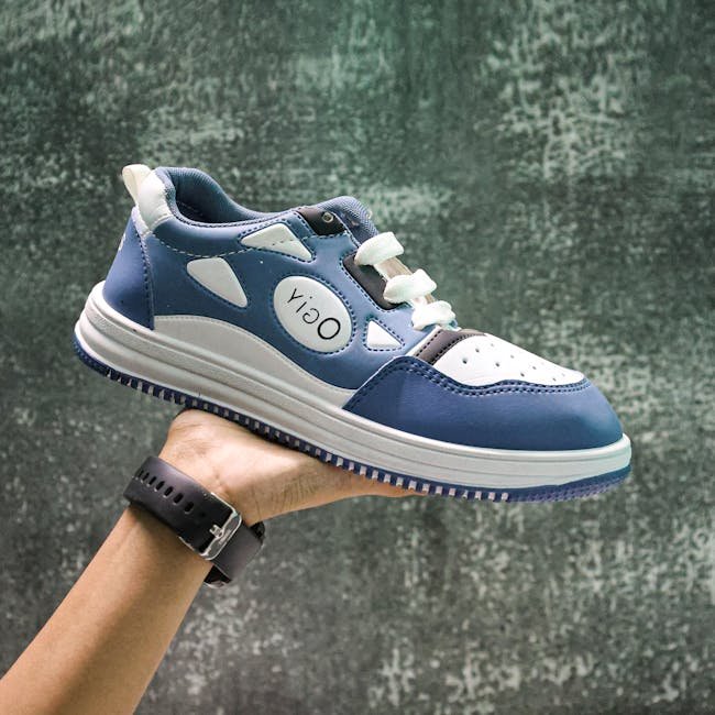 Men Classic Sneakers